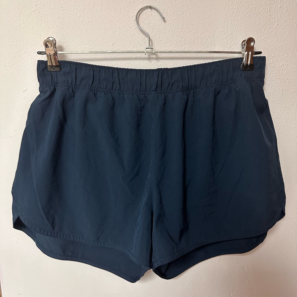 EUC Old Navy workout shorts, size M